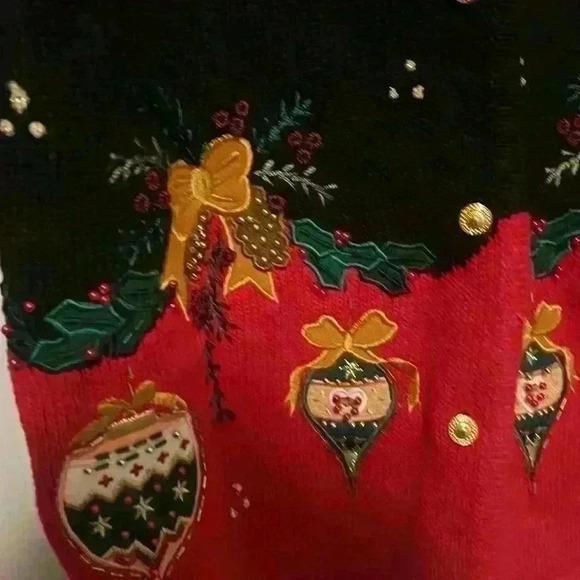Vintage Ugly Christmas Button Down Sweater size Medium w beaded detail 80’s 90’s - Picture 3 of 8